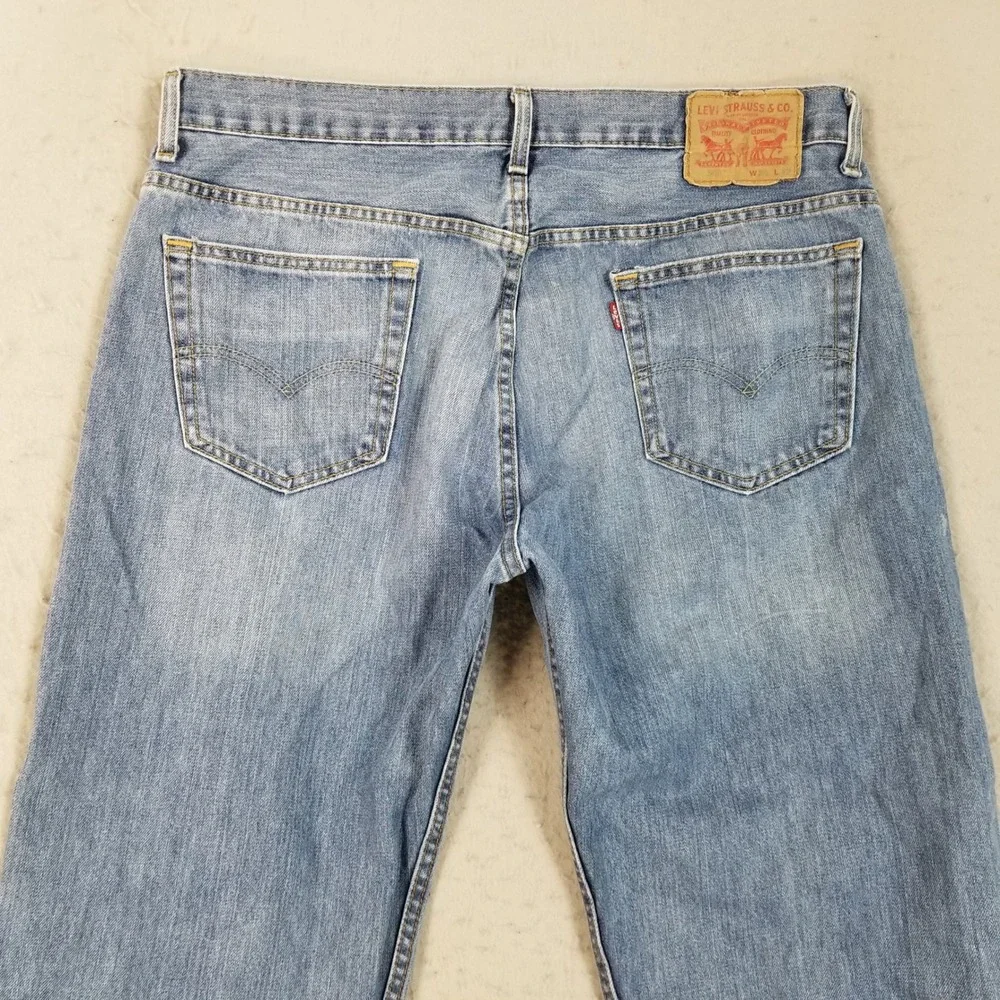 Levi's Jeans Mens 36x32 Blue 505 Regular Fit Straight Leg Light Wash Denim Pants